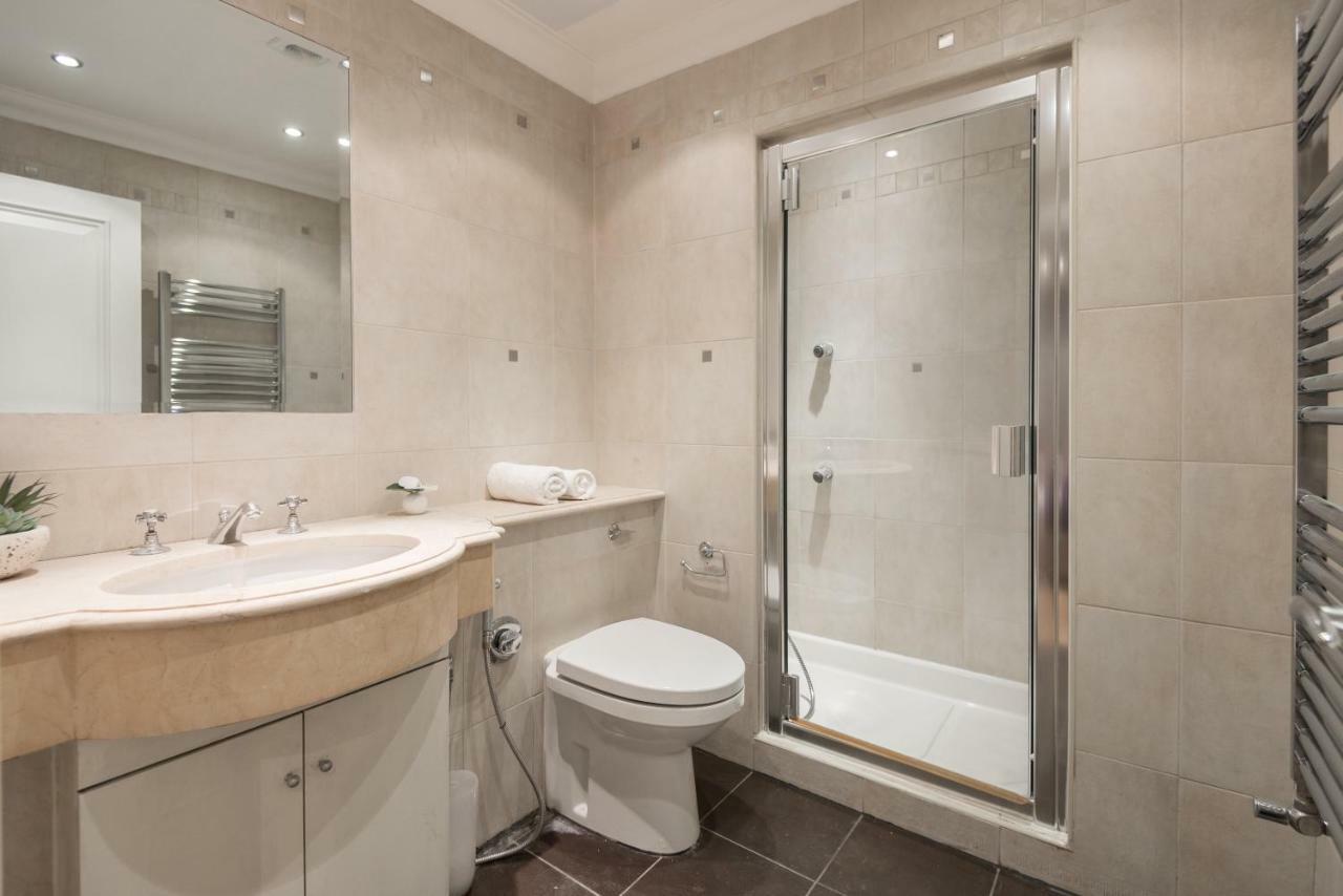 One Bedroom Hyde Park Apartment London Exterior foto